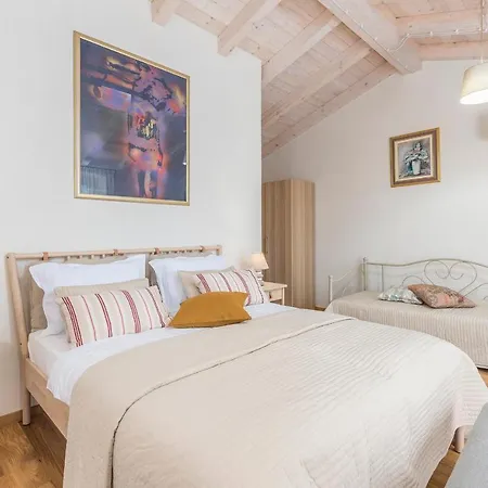 别墅 Villa-osmium Smoljanci