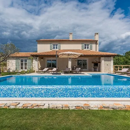 Villa-osmium Villa Smoljanci