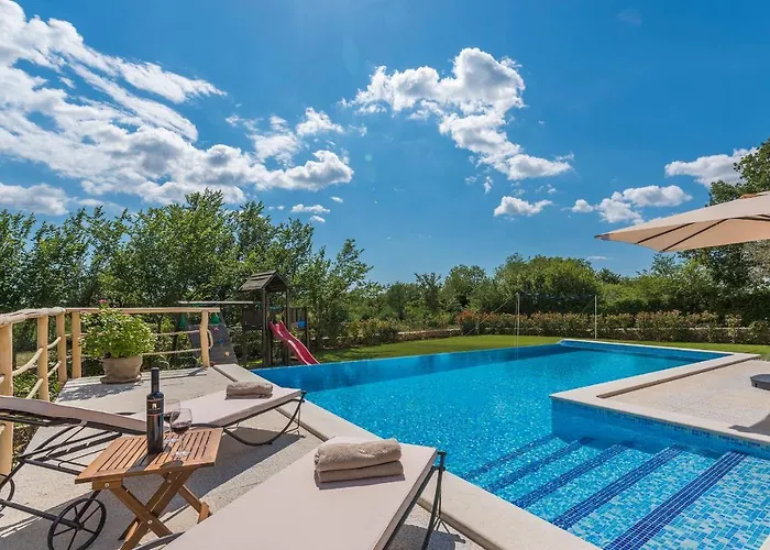 Villa-osmium Villa *