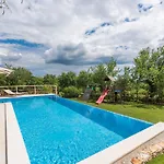 Willa Villa-osmium Smoljanci